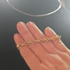 Elegant Gold Bracelet for Women